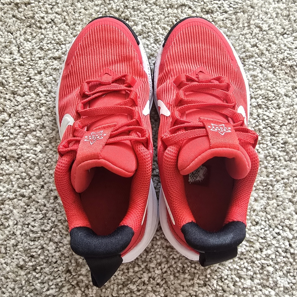 Boys Red and White Nike Sneakers - Picture 6 of 7